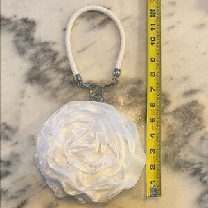 White Floral Handbag with Handle